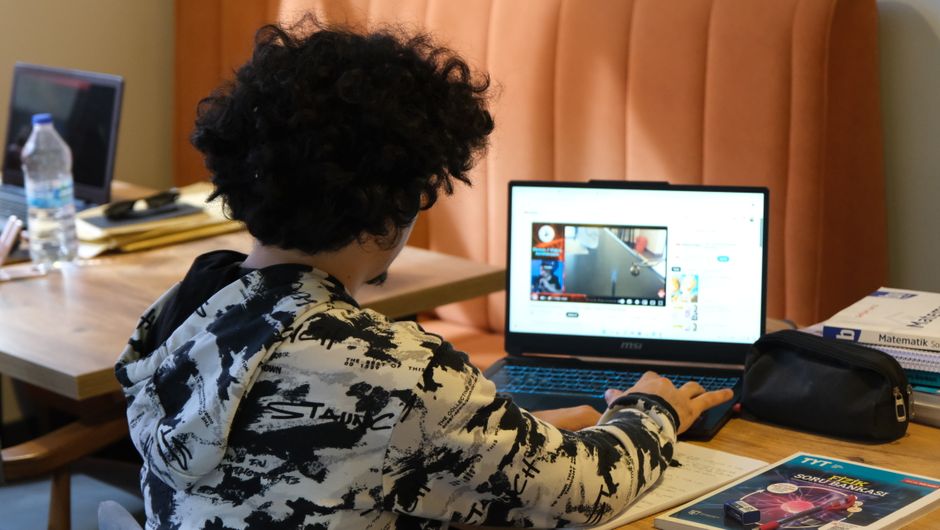Özel Ders Fiyatları 2026: Güncel Rehber ve Fiyat Aralıkları